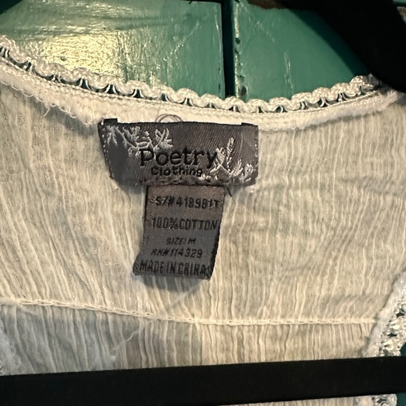 Poetry Cream Sleeveless Top - Picture 3 of 7